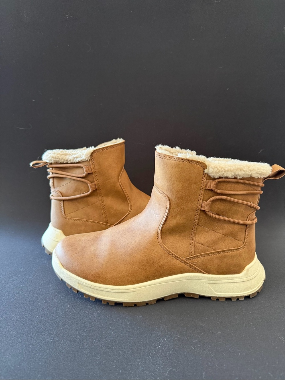 Eddie Bauer Plush Taupe Winter Boots Women’s Size 8